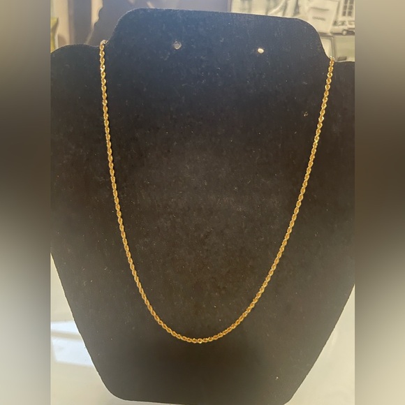 100% real 14k gold rope chain necklace 18”❤️ 6.8 grams. Not gold plated ❤️ - Picture 3 of 12
